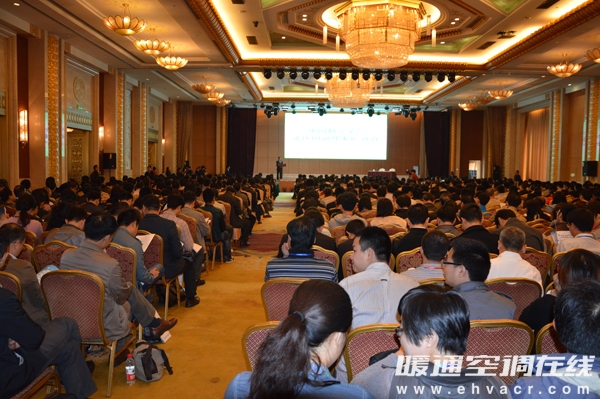 上海日立技术人员组团参加2013中国制冷学术年会