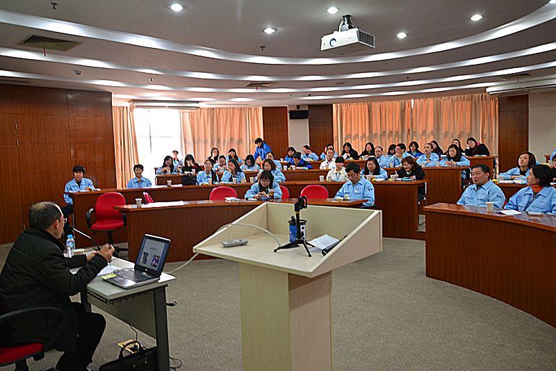 2013年上海日立工会举办系列健康讲座活动