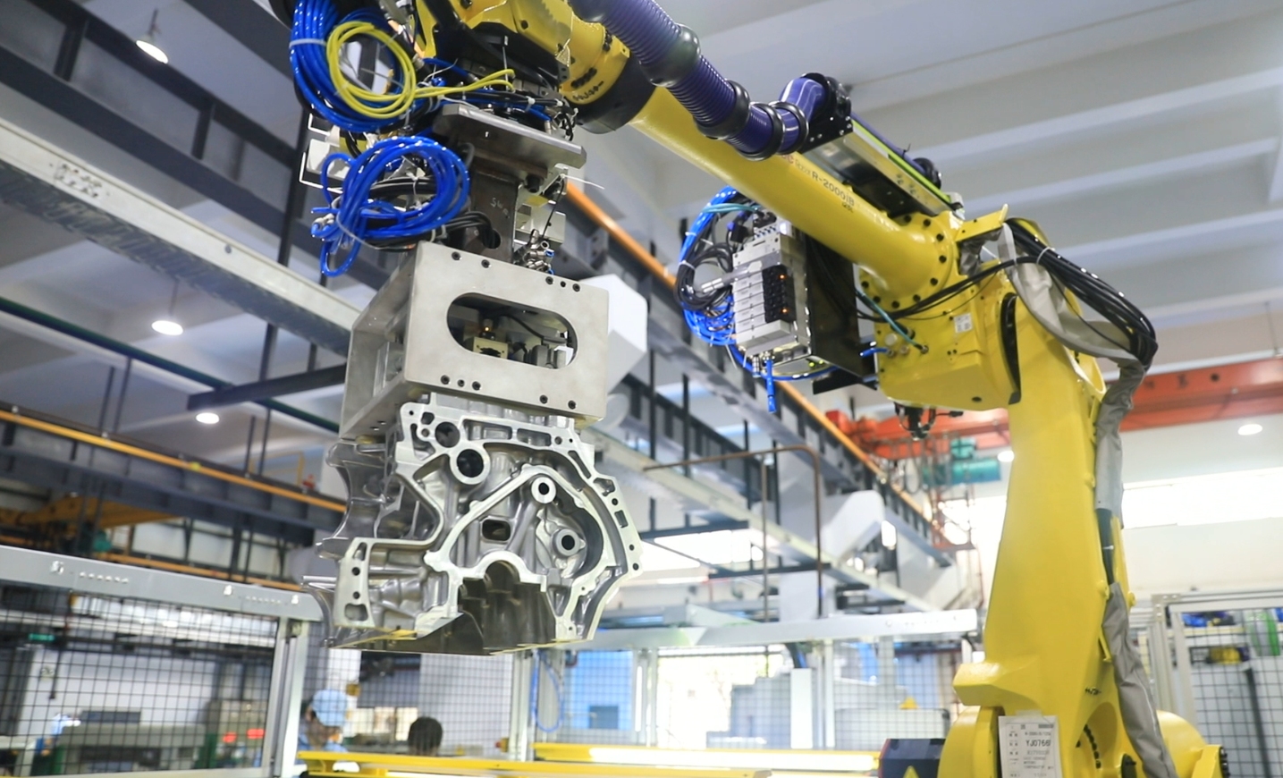 海立大型机器人集成项目首销上汽通用